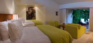 villa-4171336031681597255.jpg