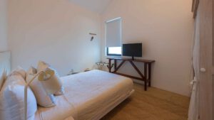 villa-69928669651745866844.jpg
