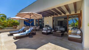 villa-89590972851755200903.jpg