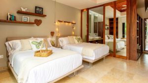 villa-96637464721759440479.jpg