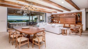 villa-99363618051681158054.jpg