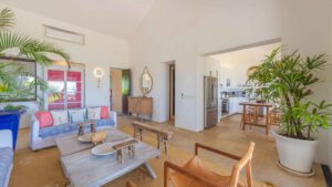 villa-99715596221745866830.jpg