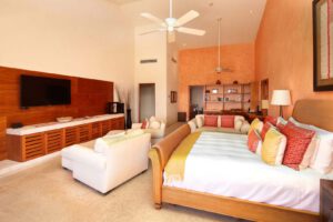 villa-11642168461681412383.jpg