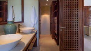 villa-6141807871681160221.jpg