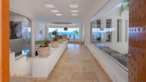 villa-68836638011734205645.jpg
