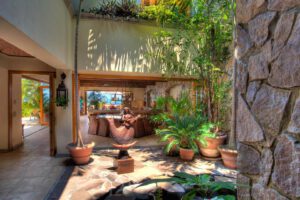 villa-70045012611679163931.jpg