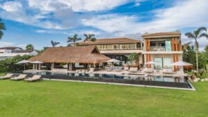 villa-79234687441748023609.jpg