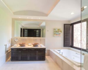villa-89308990771681337620.jpg