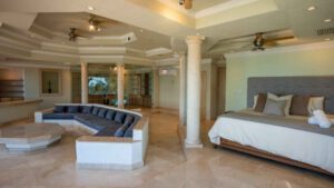 villa-97859500781756924551.jpg