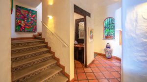 villa-10062597071678997778.jpg