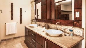 villa-18172827721697570965.jpg