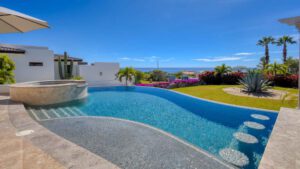 villa-19233375951715835216.jpg