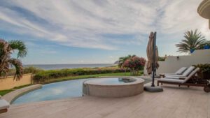villa-22895627801697584470.jpg