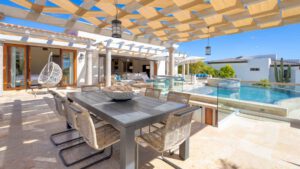 villa-29662460821715835216.jpg
