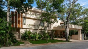 villa-45321987771753126681.jpg