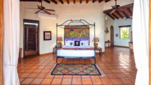 villa-70998947941678997778.jpg
