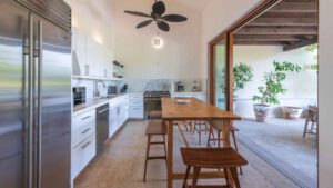 villa-86533772461746040549.jpg