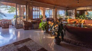villa-91618813331679942187.jpg