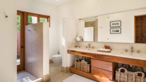 villa-96634753451681597651.jpg