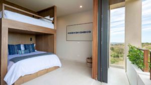villa-12513098691741282532.jpg