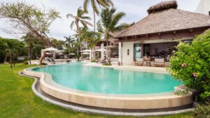 villa-13373469891681160713.jpg