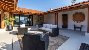 villa-13475003211755204588.jpg