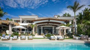 villa-19134546411729546446.jpg