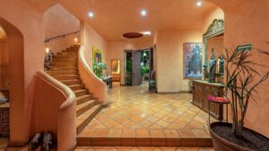 villa-19146519451679596821.jpg