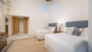villa-21652675801755204698.jpg