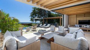 villa-74077335341748291430.jpg