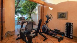villa-83127153491679596821.jpg
