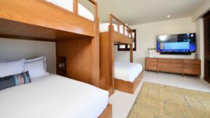 villa-89961368691726076809.jpg