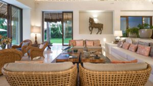 villa-92799716151681160713.jpg