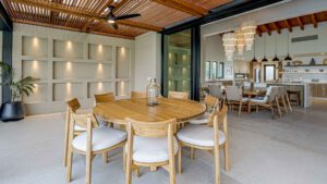 villa-98314381551755204659.jpg