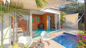 villa-98793677471679320360.jpg