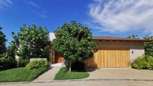 villa-17331724841681158702.jpg