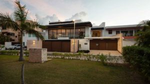 villa-30486143941753724424.jpg