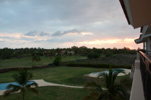 villa-64431547401681410655.jpg