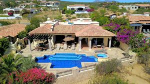 villa-79485383561697571700.jpg