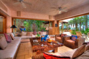 villa-80667156451697643430.jpg