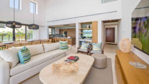 villa-95250902331724436376.jpg