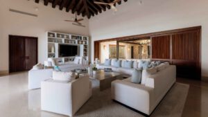 villa-17477319621736876719.jpg