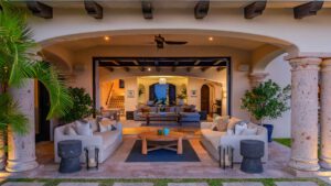 villa-24509047081737399271.jpg