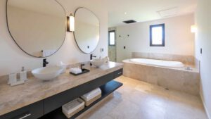 villa-25672627321697497979.jpg