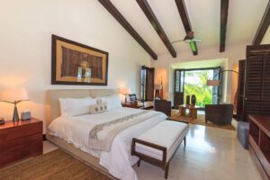 villa-46027870961681408854.jpg