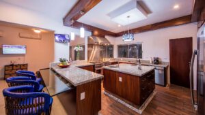 villa-50886887491679325393.jpg