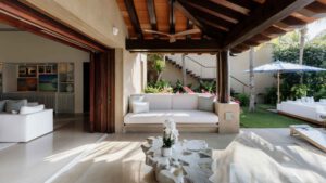 villa-68813957971736876719.jpg