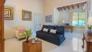 villa-7511325701679939310.jpg