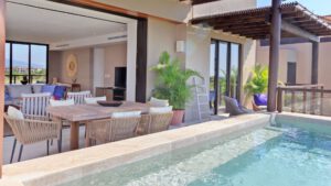 villa-82396362221681338077.jpg