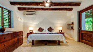 villa-84950643841722535870.jpg